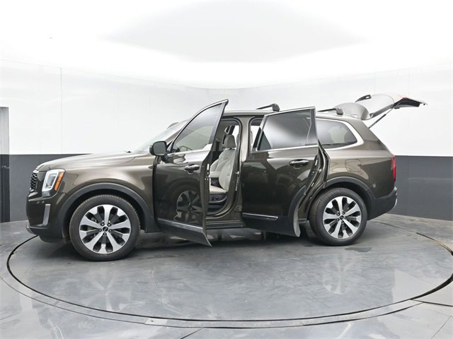 Used 2020 Kia Telluride S w/ S 8 Passenger Seating Package image 52