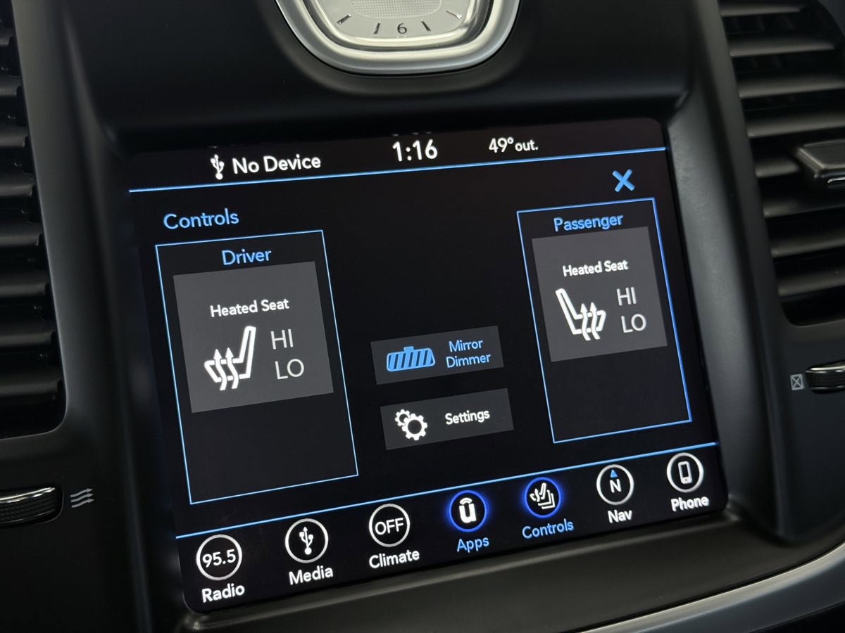 Used 2019 Chrysler 300 Touring L w/ Quick Order Package 22F image 60