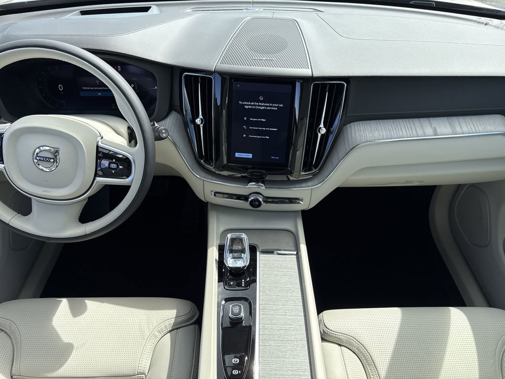 New 2025 Volvo XC60 T8 Ultra w/ Protection Package Premier image 17