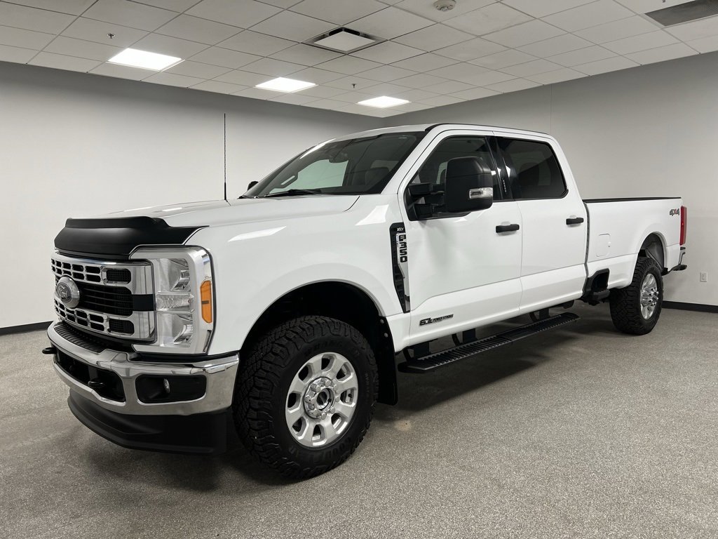 Used 2023 Ford F350 XLT w/ FX4 Off-Road Package image 6