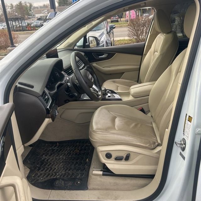 Used 2018 Audi Q7 3.0T Premium Plus image 7