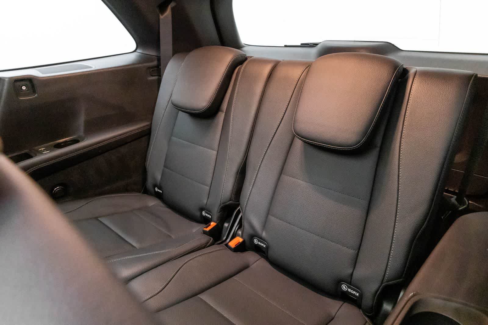 Used 2025 Mercedes-Benz GLS 450 4MATIC image 15