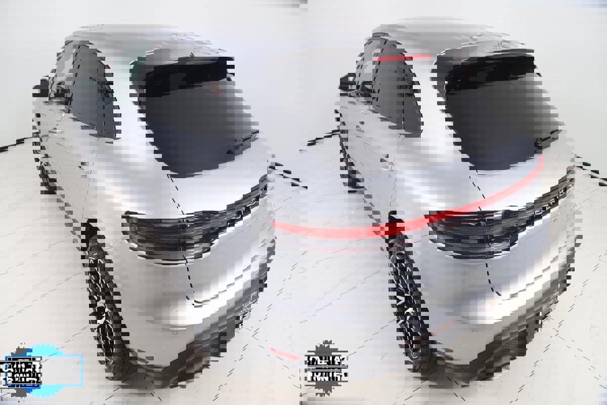 Used 2022 Porsche Macan image 26