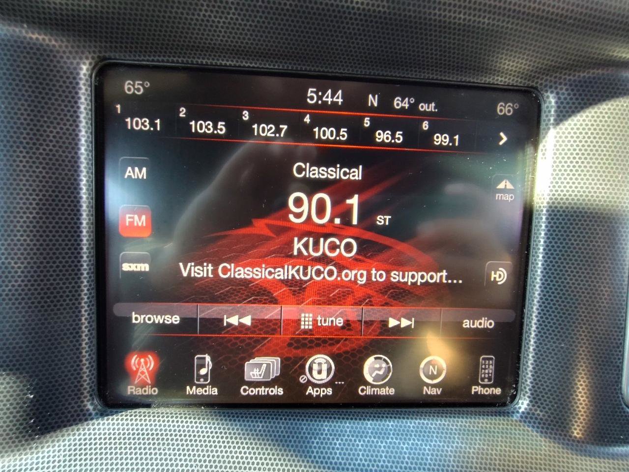 Used 2015 Dodge Charger SXT RWD image 25