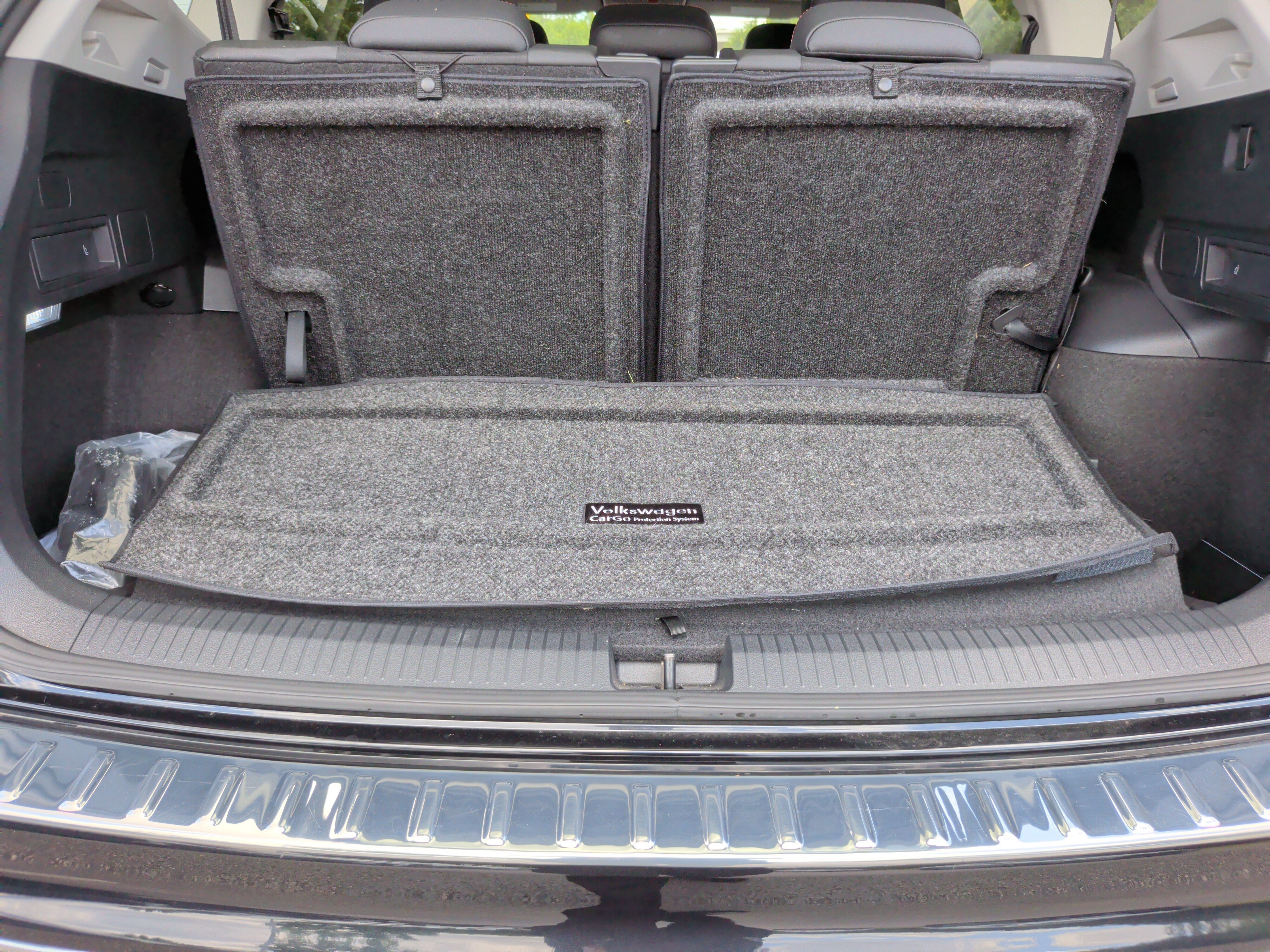 Used 2024 Volkswagen Tiguan Wolfsburg Edition FWD image 39