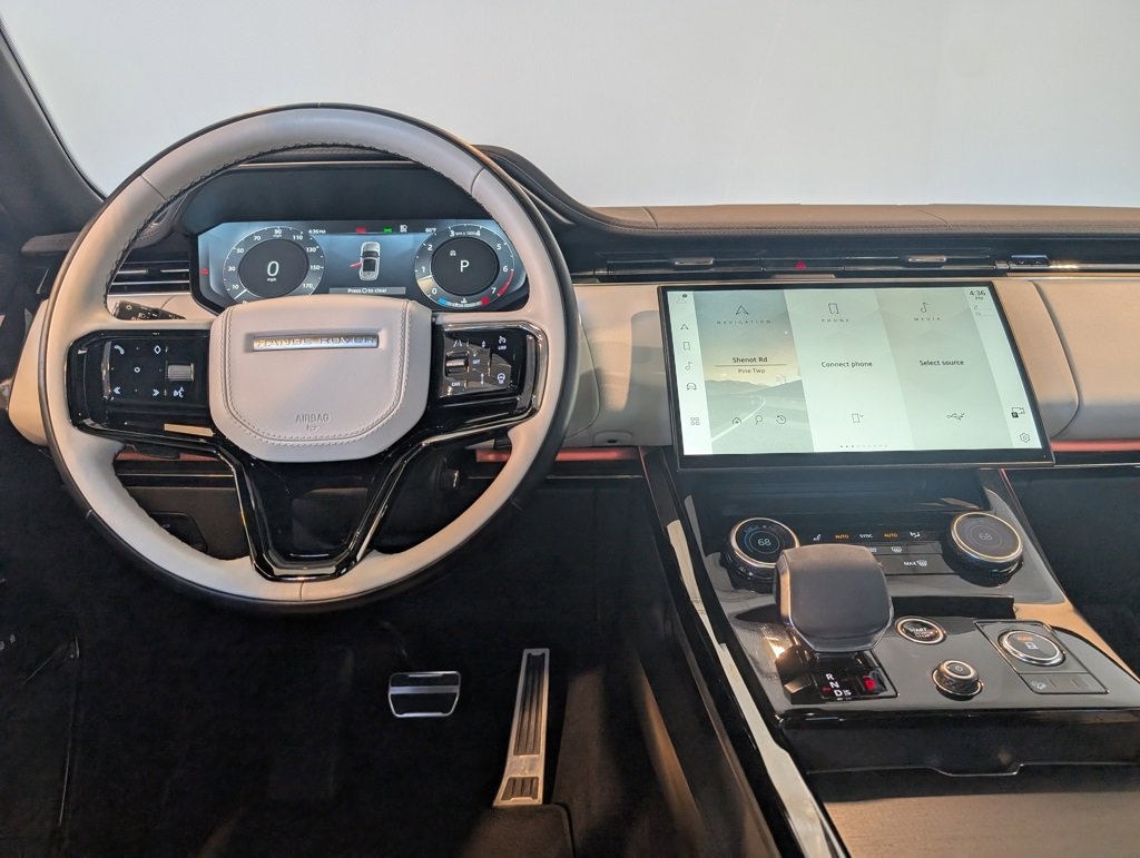 Used 2023 Land Rover Range Rover Sport SE Dynamic image 16