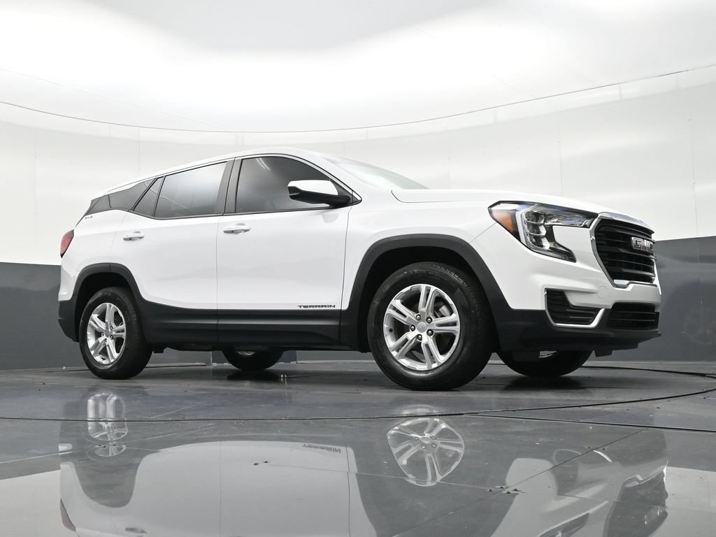 Used 2024 GMC Terrain SLE FWD image 21