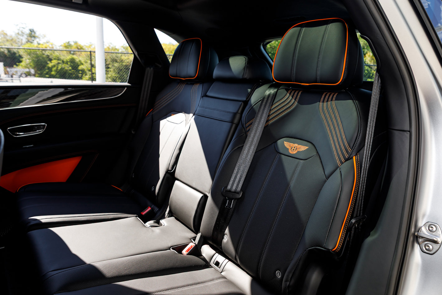 New 2025 Bentley Bentayga image 28