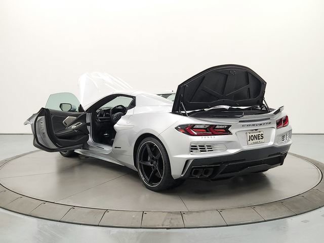 New 2026 Chevrolet Corvette E-Ray w/ ZER Performance Package image 13