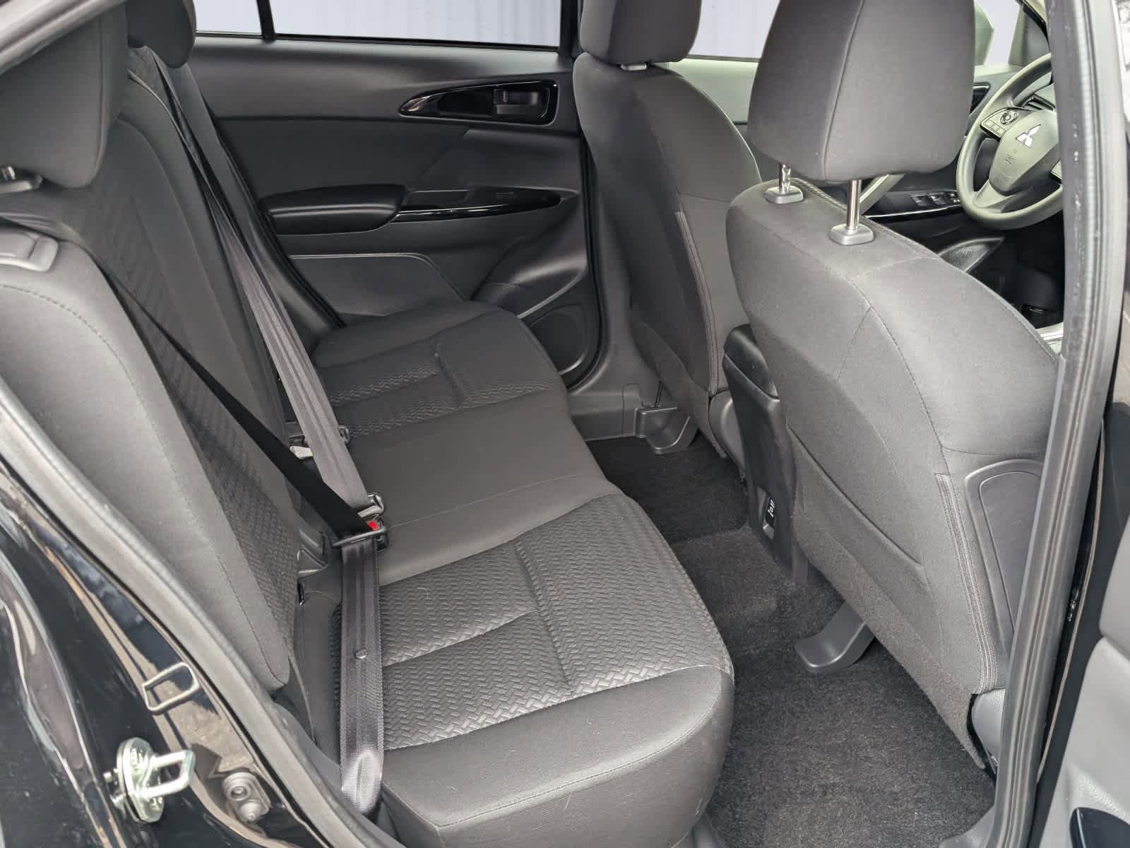 Used 2025 Mitsubishi Eclipse Cross LE AWD/4WD image 9