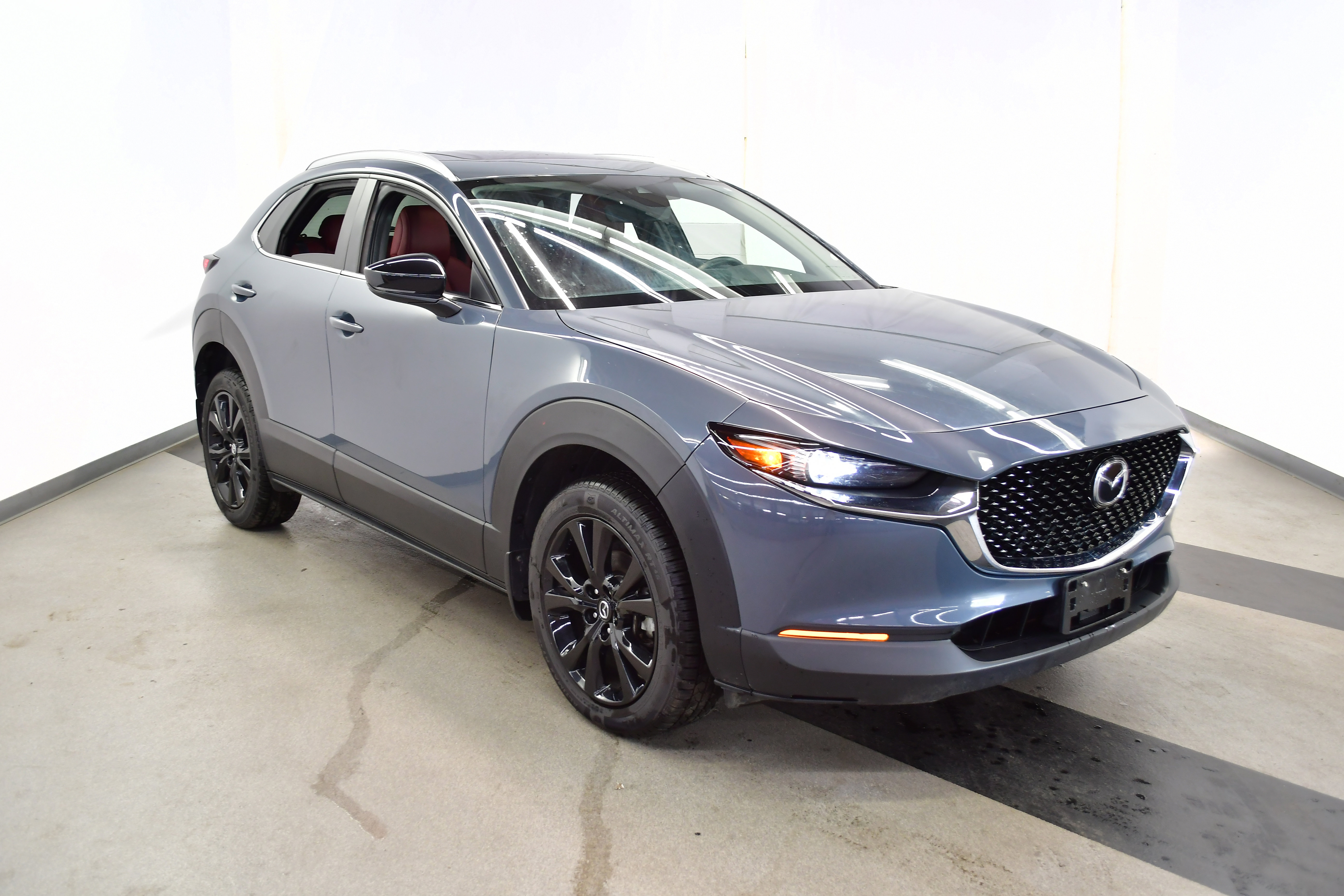 Used 2023 MAZDA CX-30 AWD 2.5 S w/ Preferred Package image 2