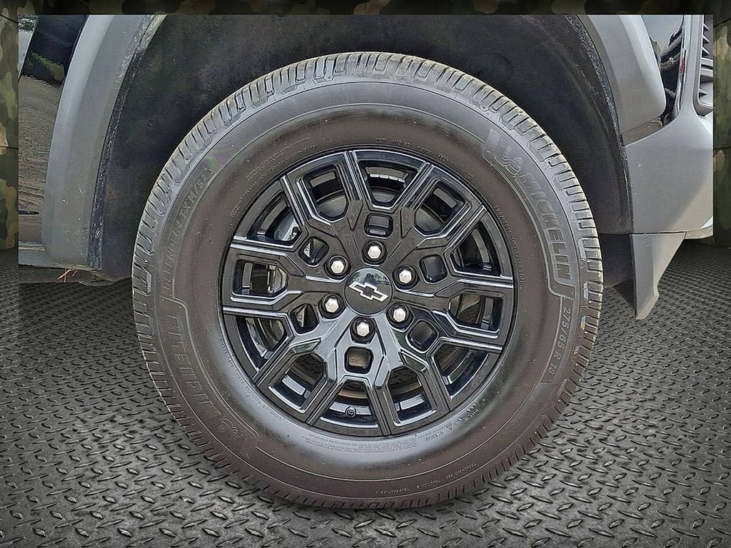 Used 2024 Chevrolet Colorado Trail Boss w/ Safety Package AWD/4WD image 6