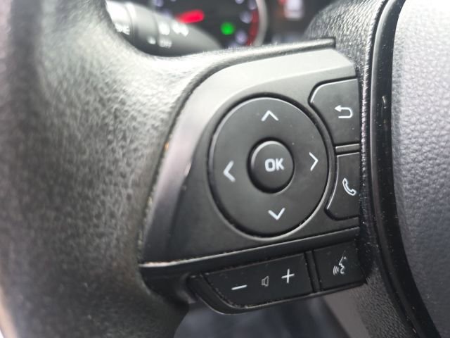 Used 2021 Toyota RAV4 XLE image 15