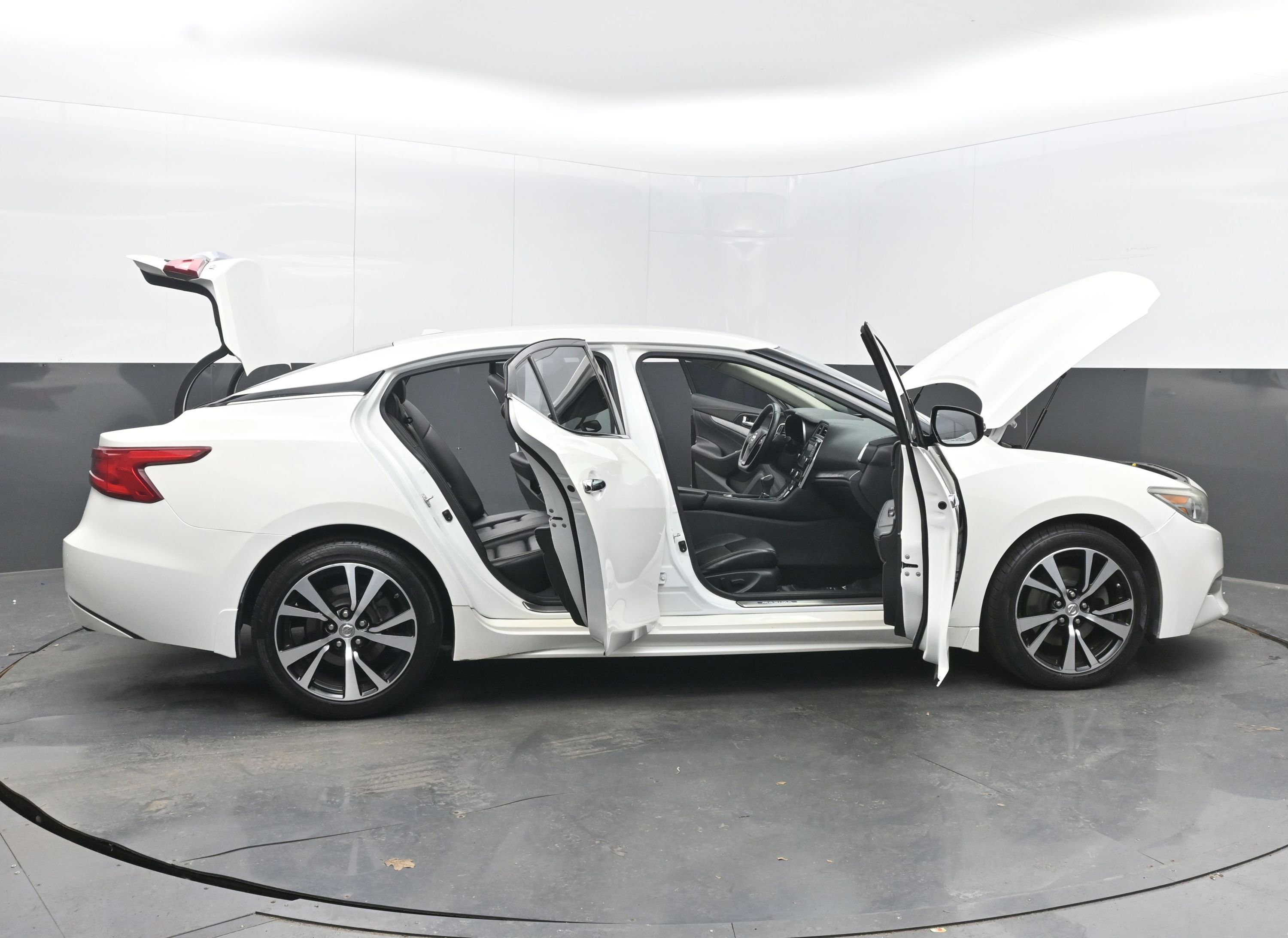 Used 2018 Nissan Maxima 3.5 SV image 41