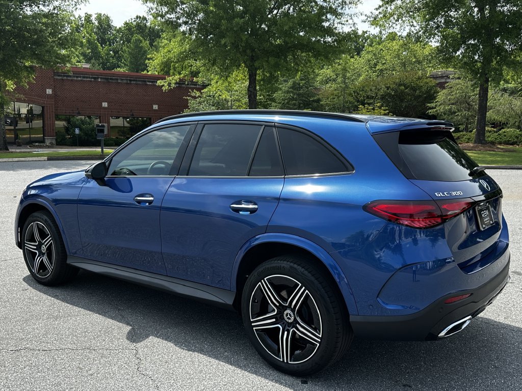 Certified 2025 Mercedes-Benz GLC 300 image 6