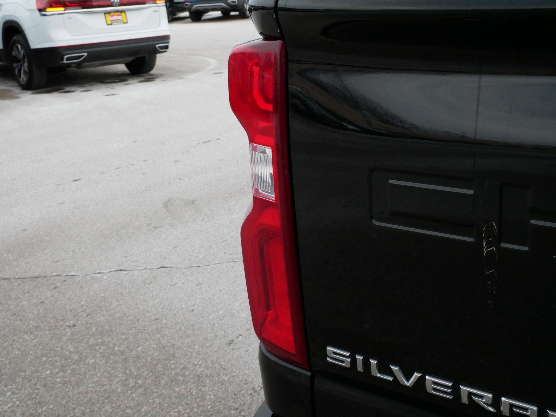 Used 2021 Chevrolet Silverado 3500 LTZ w/ LTZ Premium Package AWD/4WD image 18