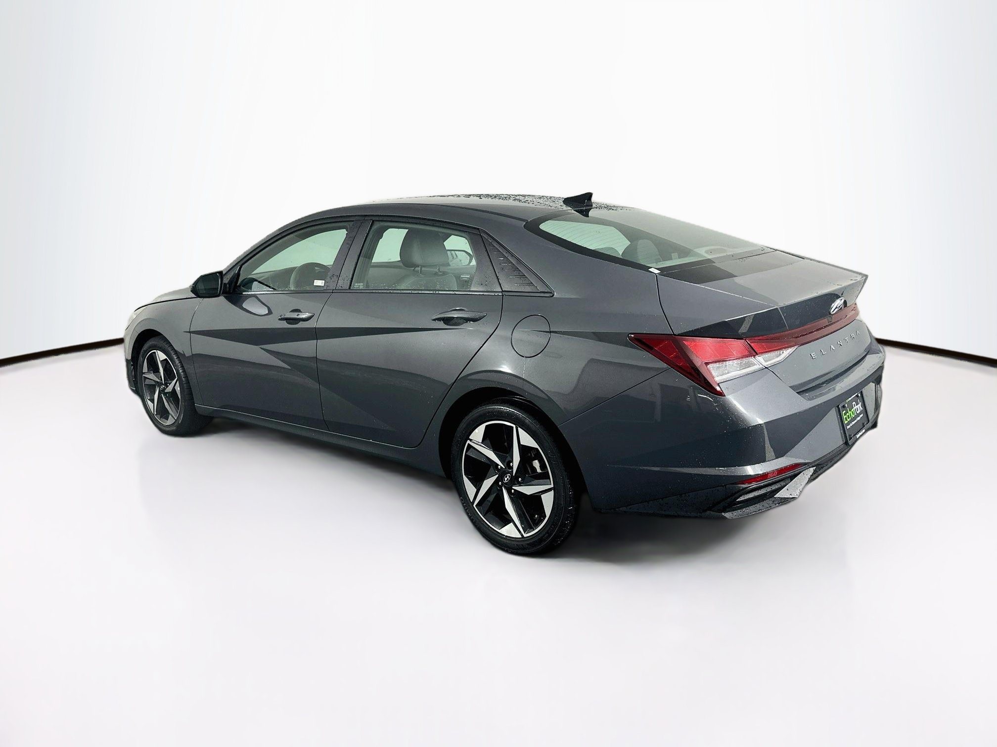 Used 2023 Hyundai Elantra SEL w/ Convenience Package FWD image 5