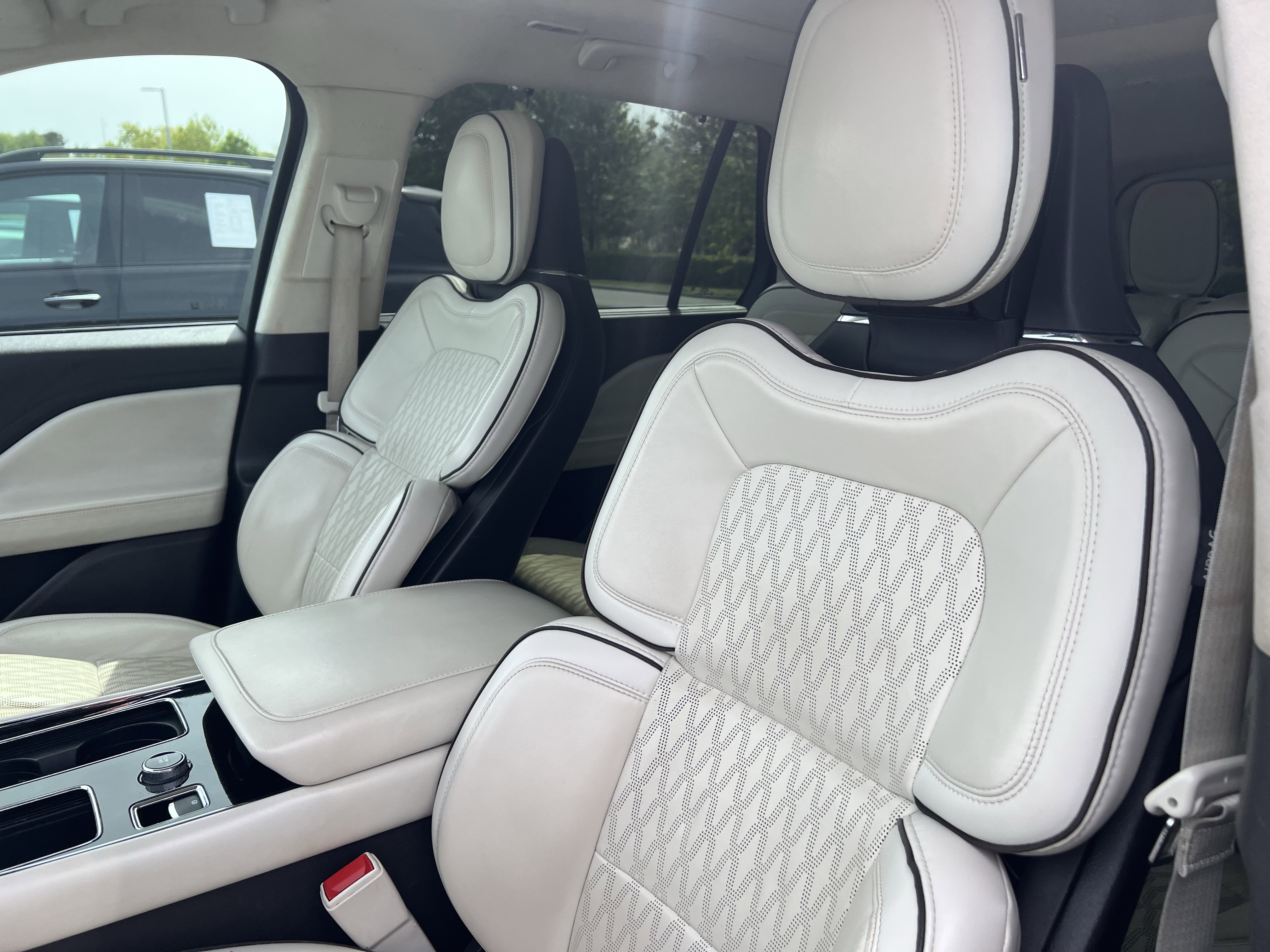 Used 2020 Lincoln Aviator Black Label image 16