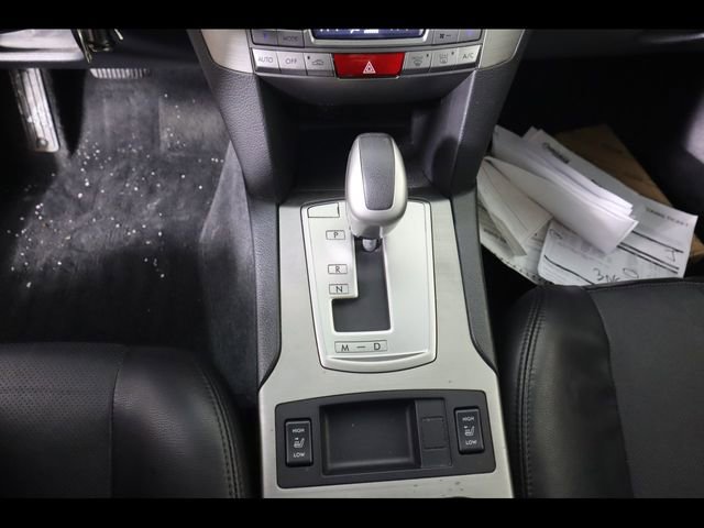 Used 2010 Subaru Outback 2.5i Limited image 23
