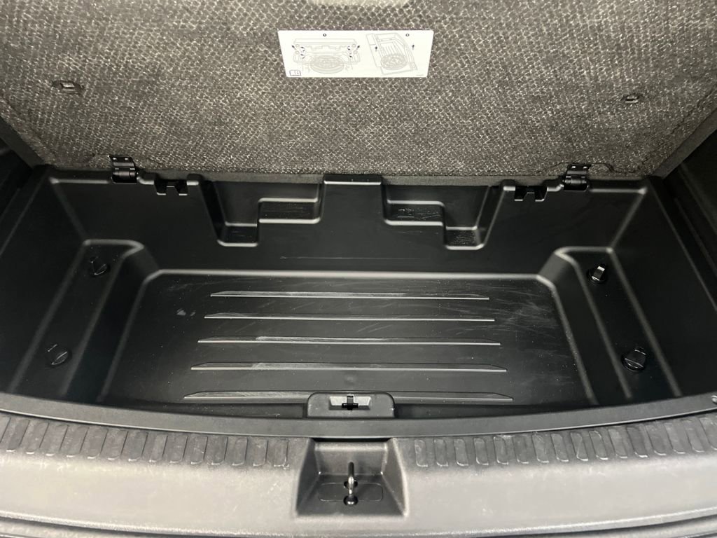 Used 2025 GMC Acadia Elevation image 42