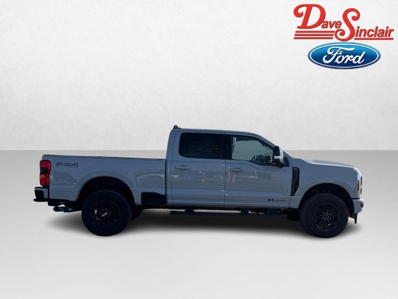 New 2026 Ford F250 Lariat w/ Black Appearance Package image 5