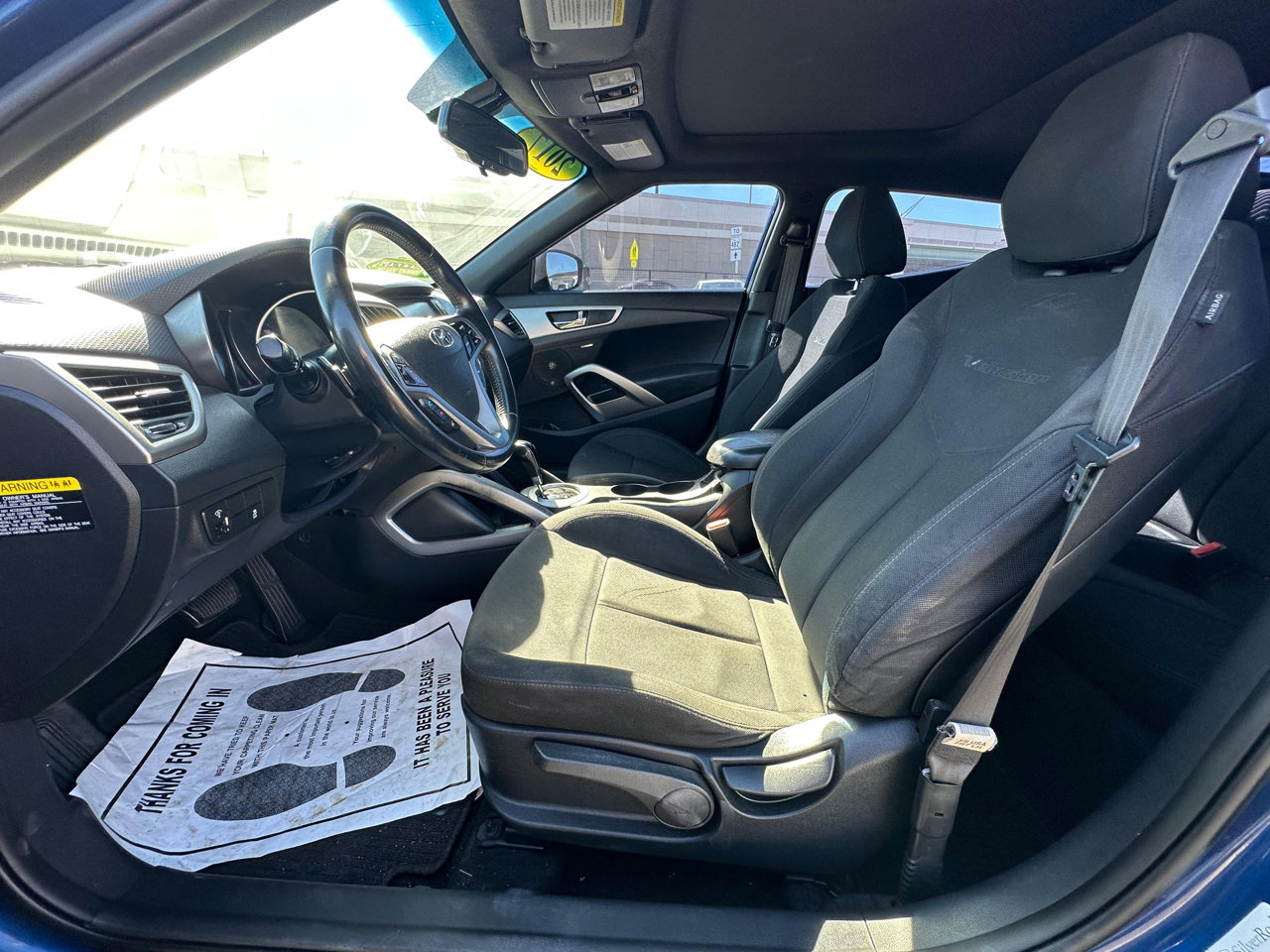 Used 2017 Hyundai Veloster Value Edition image 7