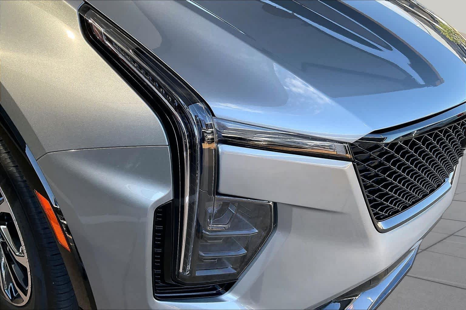 Used 2024 Cadillac XT4 Sport FWD image 28