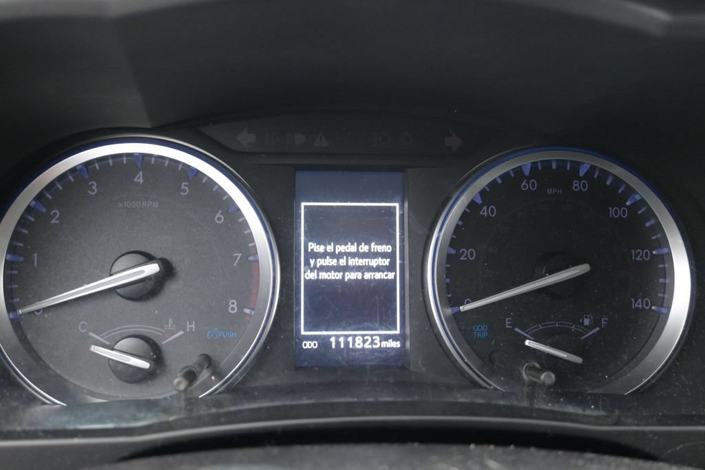 Used 2019 Toyota Highlander XLE FWD image 11