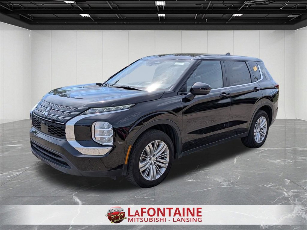 Used 2024 Mitsubishi Outlander ES