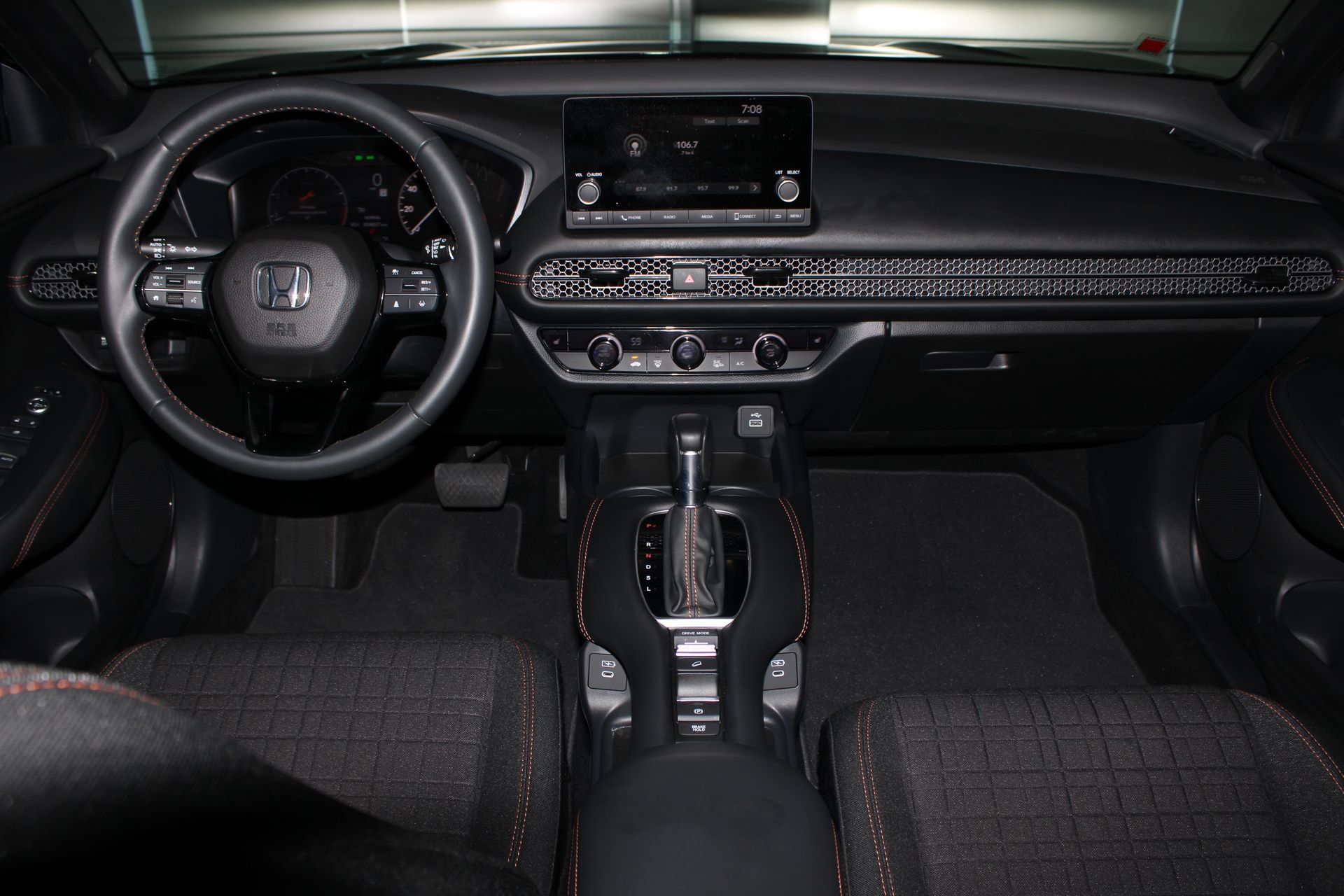 Used 2025 Honda HR-V Sport image 26