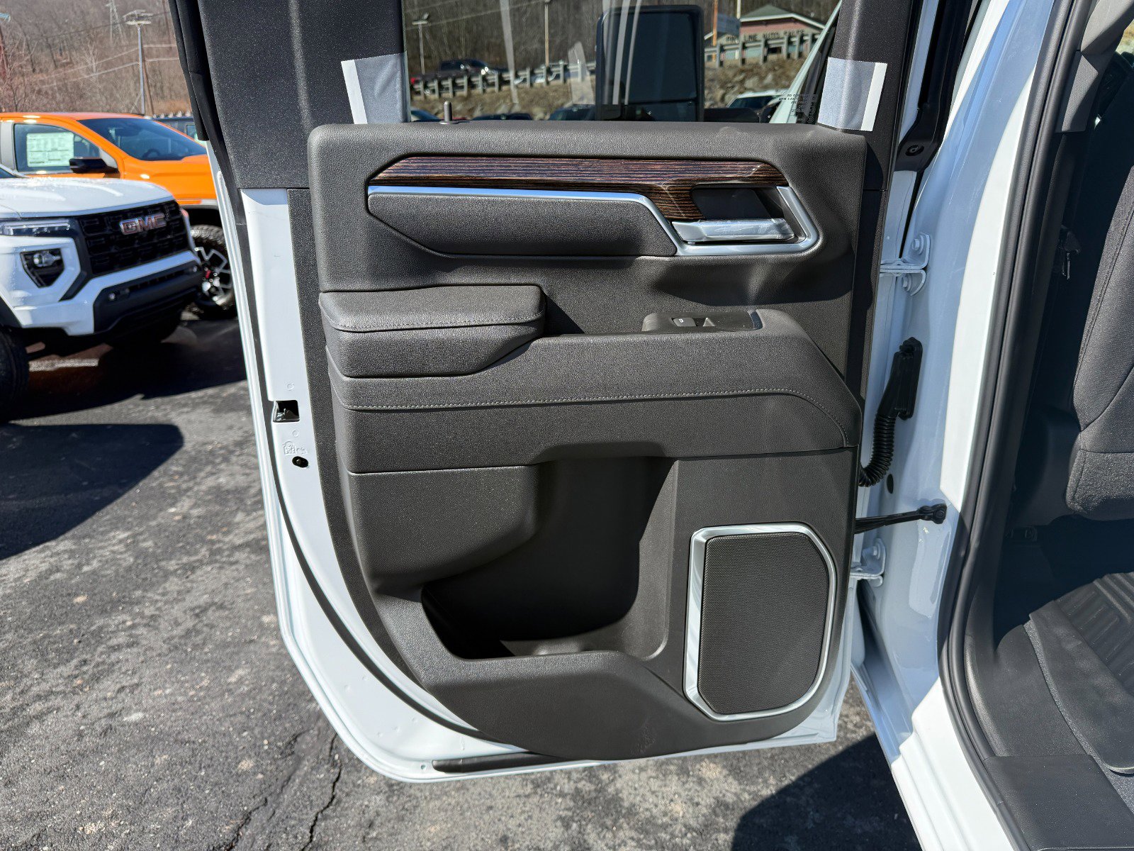 New 2026 GMC Sierra 2500 SLE w/ SLE Value Package; image 17