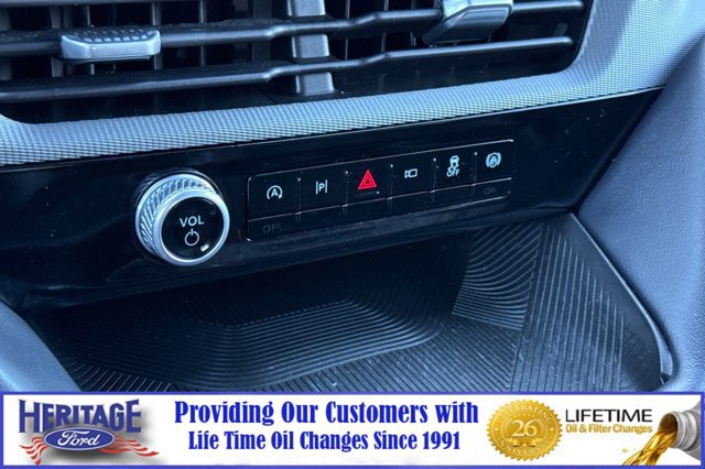 Used 2025 Ford Explorer ST-Line AWD/4WD image 22