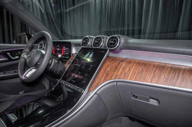 Certified 2026 Mercedes-Benz GLC 300 4MATIC image 15