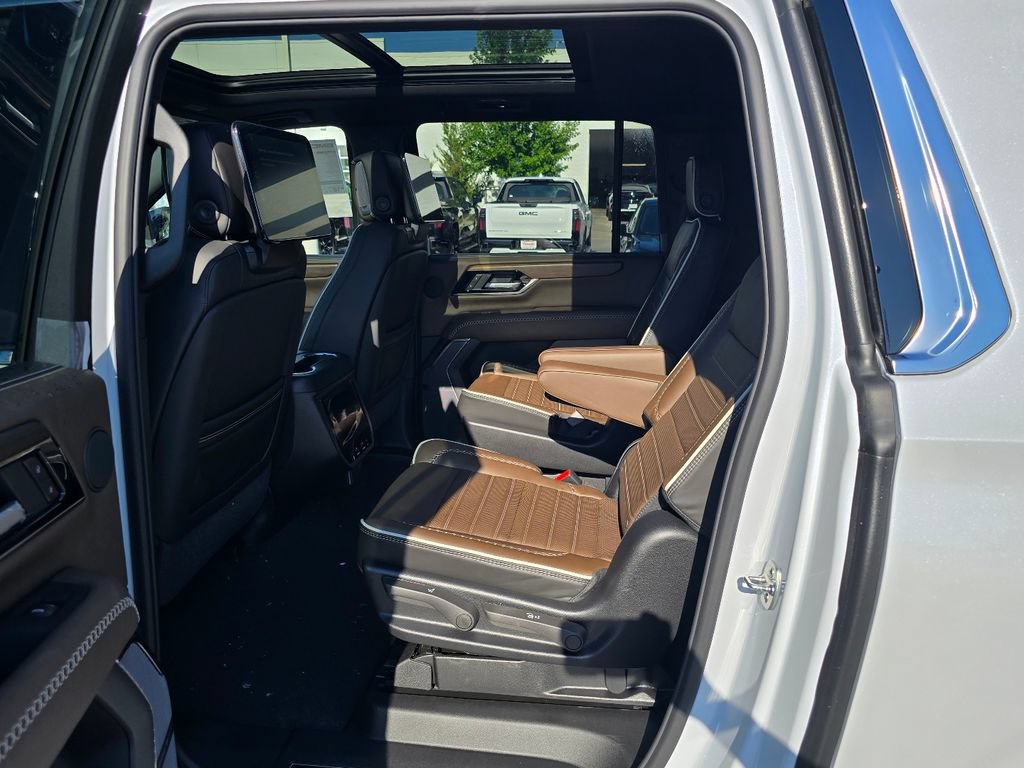 New 2026 GMC Yukon XL Denali Ultimate AWD/4WD image 24