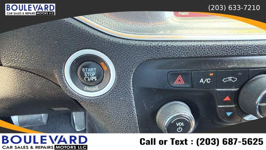 Used 2011 Dodge Charger R/T w/ Driver Confidence Group AWD/4WD image 21