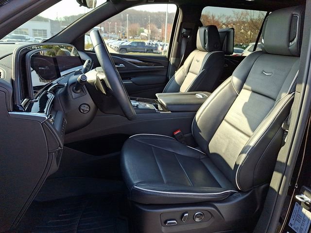 Used 2024 Cadillac Escalade ESV Sport w/ LPO, ONYX Package image 15