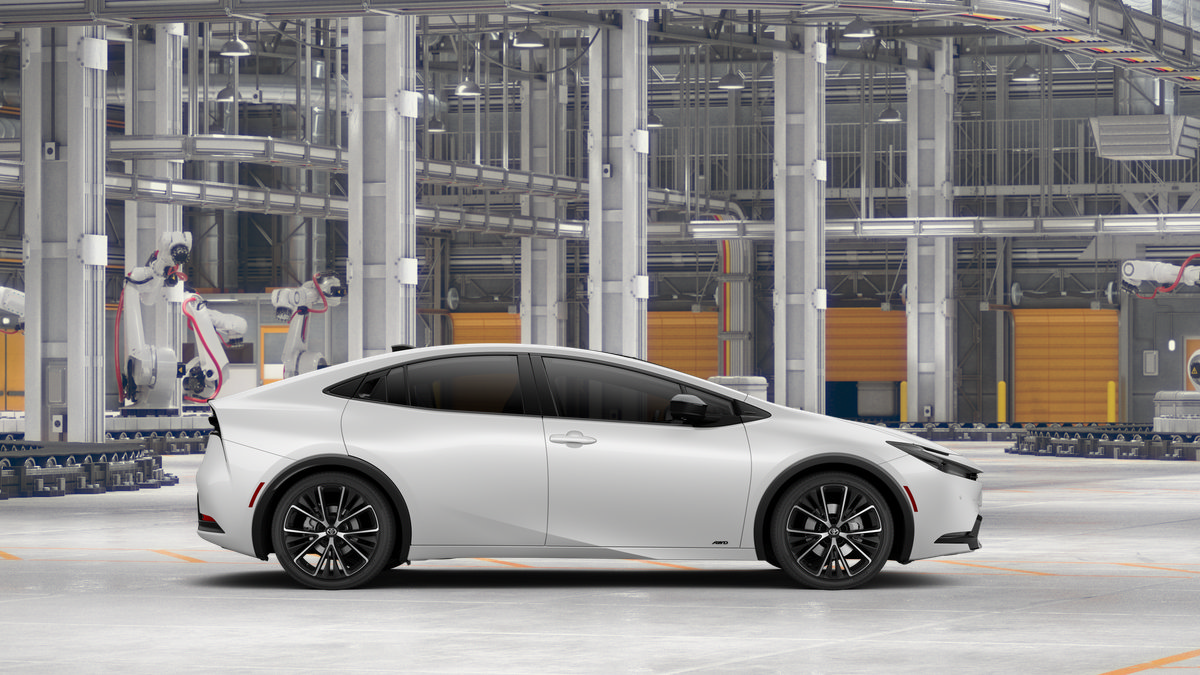 New 2027 Toyota Prius Limited w/ Limited Premium Package AWD/4WD image 12