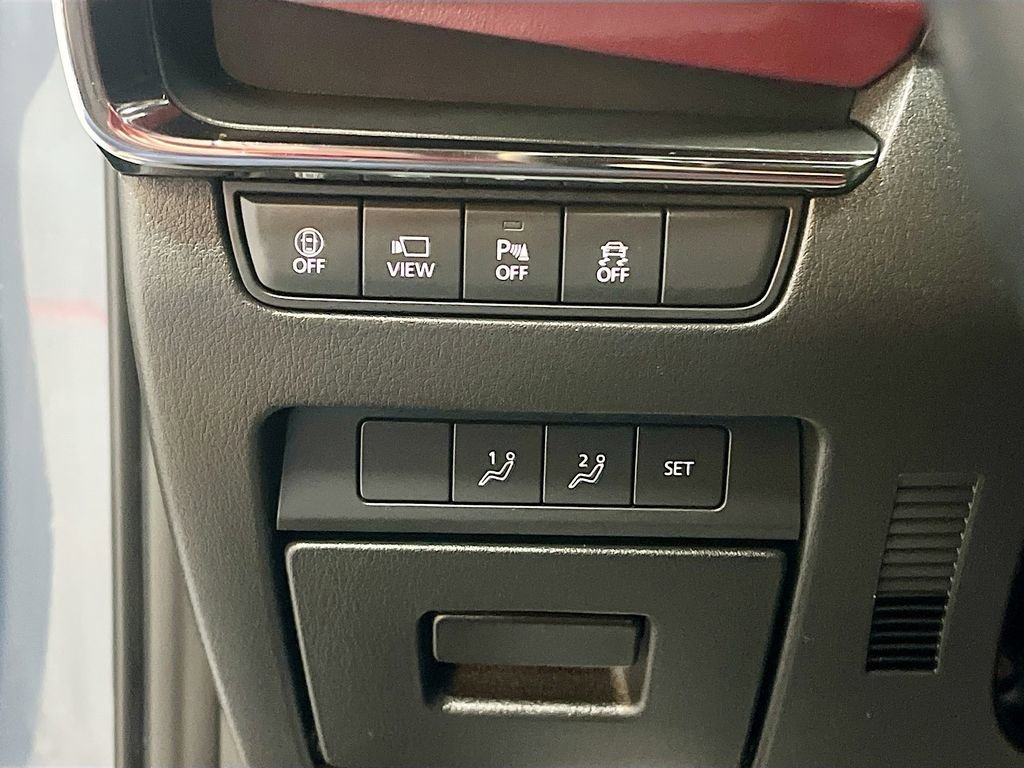 Used 2021 MAZDA MAZDA3 Hatchback w/Premium Plus Pkg image 10