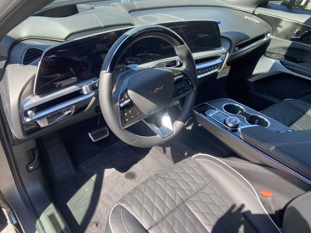 New 2026 Cadillac Lyriq V AWD/4WD image 18