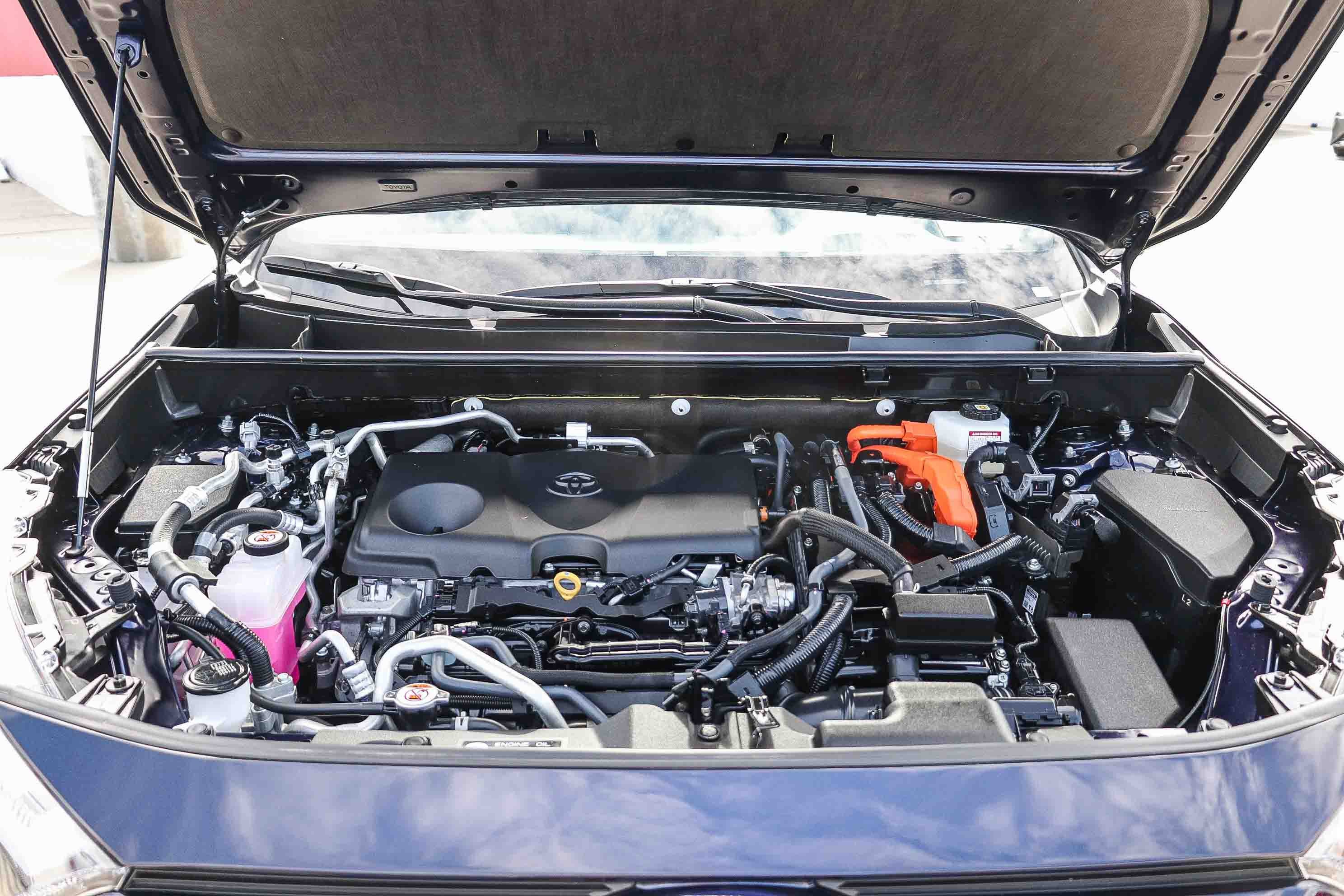 Certified 2024 Toyota RAV4 XSE w/ Premium Package image 28