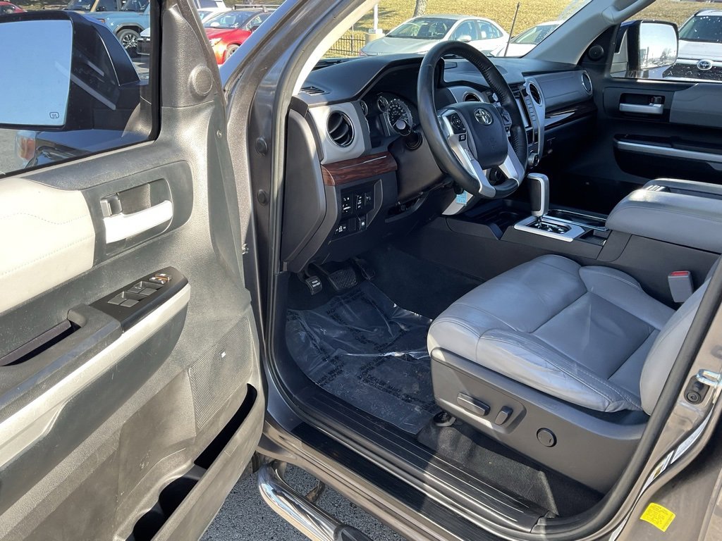 Used 2016 Toyota Tundra Limited image 9