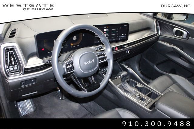 Used 2024 Kia Sorento S image 17