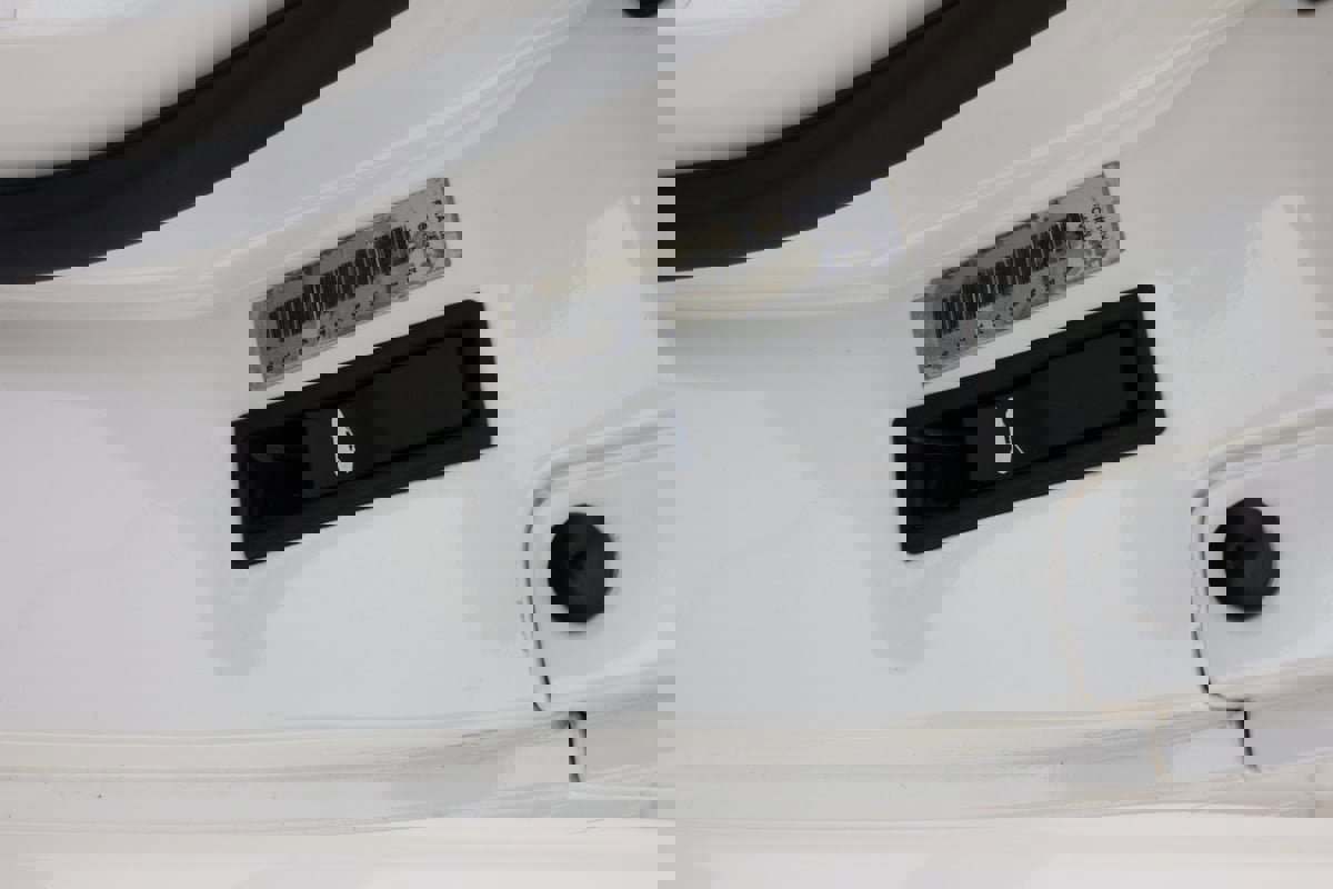 Used 2015 Alfa Romeo 4C Coupe w/ Leather Interior Group image 21