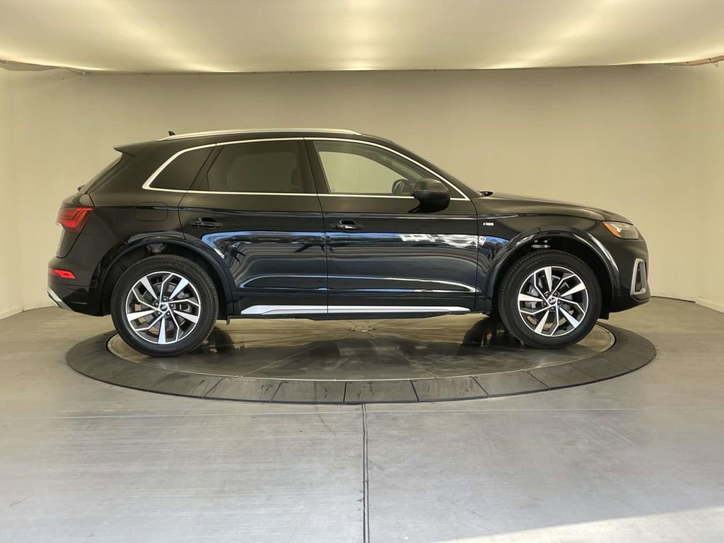 Used 2023 Audi Q5 2.0T Premium Plus w/ Premium Plus Package image 8