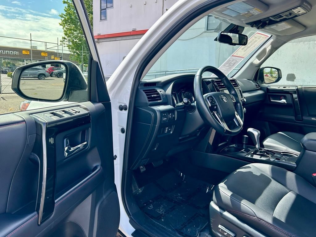 Certified 2024 Toyota 4Runner TRD Off-Road Premium AWD/4WD image 9