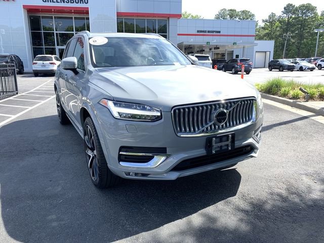 Used 2024 Volvo XC90 B5 Plus AWD/4WD image 2