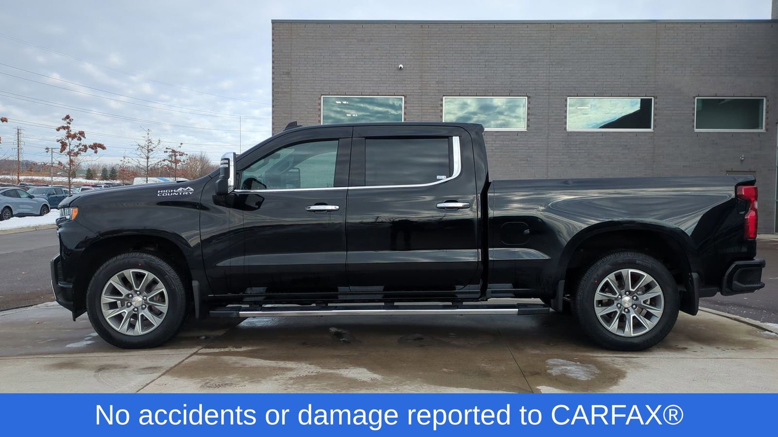 Used 2021 Chevrolet Silverado 1500 High Country w/ Technology Package image 2