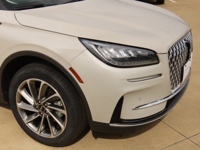 Certified 2023 Lincoln Corsair FWD w/ Equipment Group 101A image 5