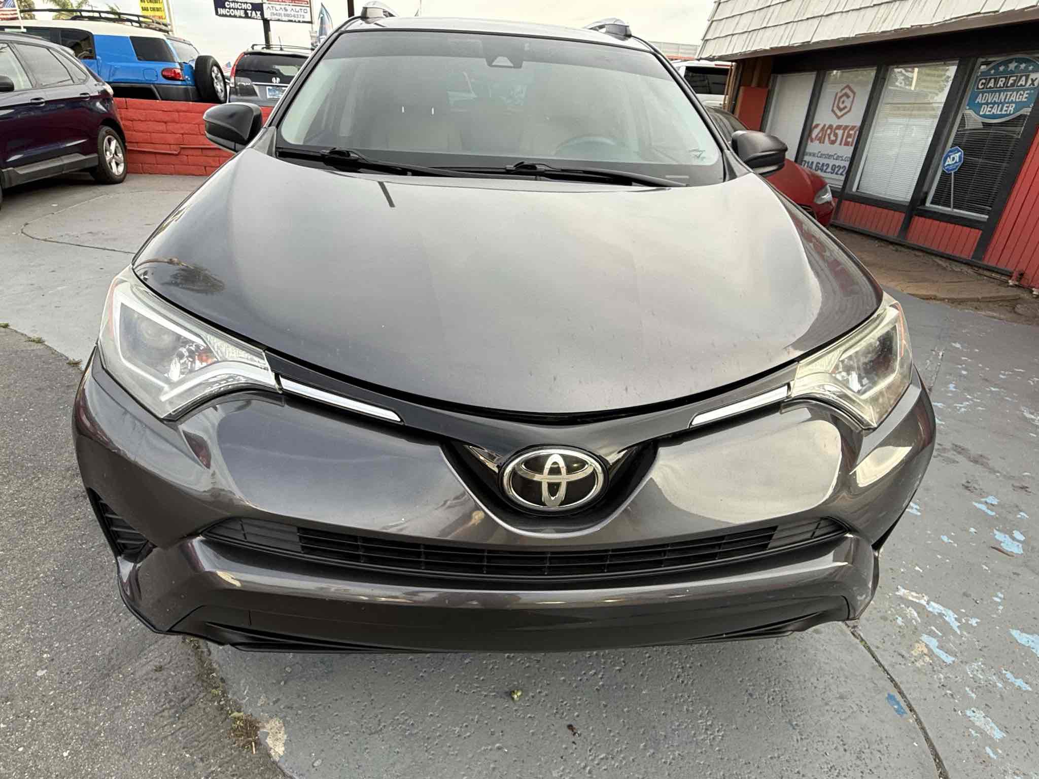 Used 2017 Toyota RAV4 LE image 19