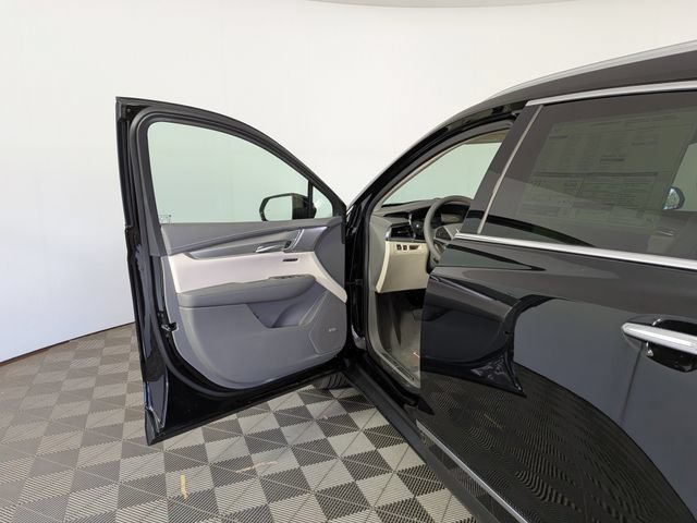 New 2026 Cadillac XT5 Premium Luxury w/ Driver Assist Package AWD/4WD image 11